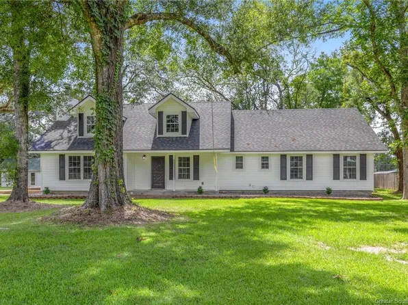 1855 Erin Dr, Lake Charles, LA 70611