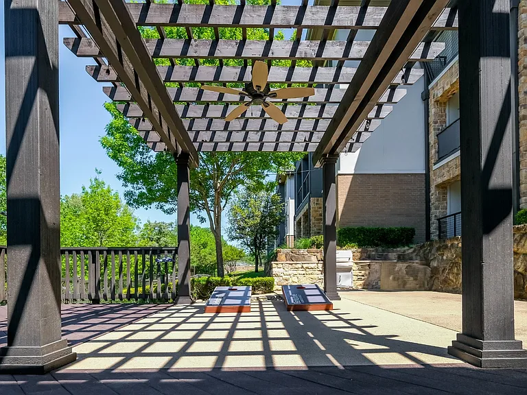 Berkshire Medical District — Photo 15