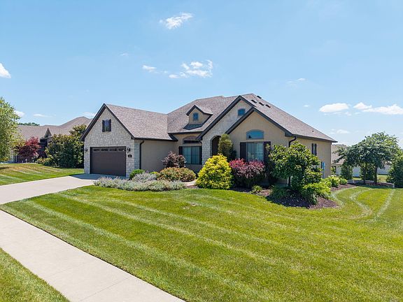3rd image of 6400 Shallow River Dr