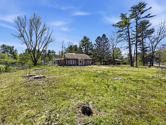 5th image of 1024 Westhampton Rd