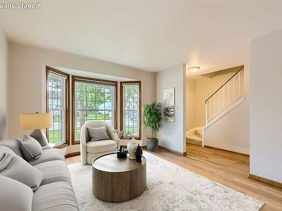 2nd image of 4548 Opal Dr