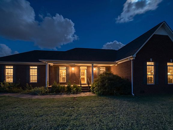 2nd image of 2175 Horton Way