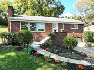 998 Lakemont Dr, Pittsburgh, PA 15243