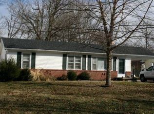 110 Pardue Ln, Hopkinsville, KY 42240