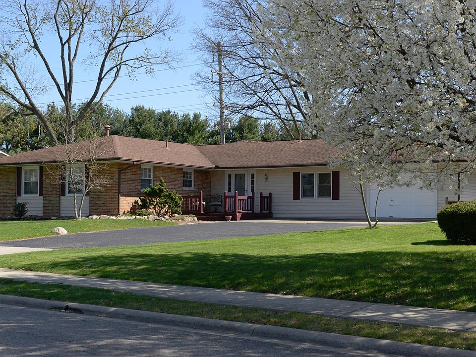 1st image of 9545 Brookside Dr