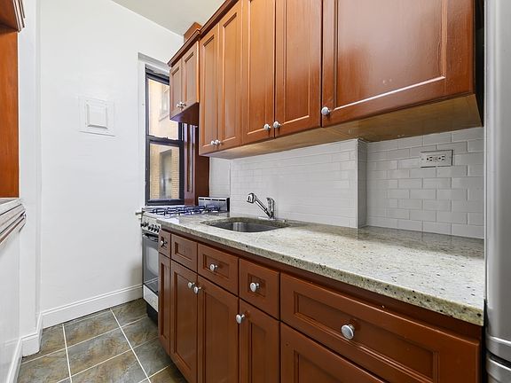 4th image of 544 W 157th St APT 45
