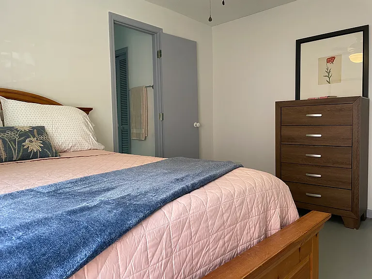 2107 Saint James Dr — Photo 15