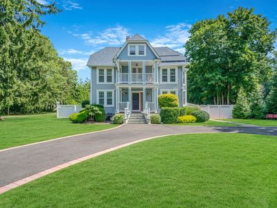 318 Woodhollow Road, Great River, NY, 11739
