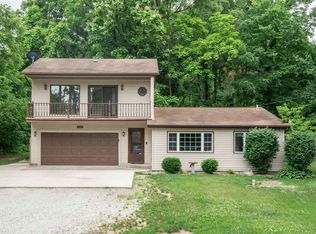 1327 Montgomery Rd, Mishawaka, IN 46544