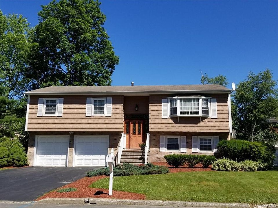 1st image of 349 Nina St