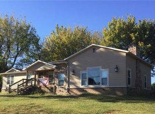 3740 W Don Tyson Pkwy, Springdale, AR 72762