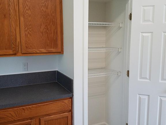 Kitchen panty