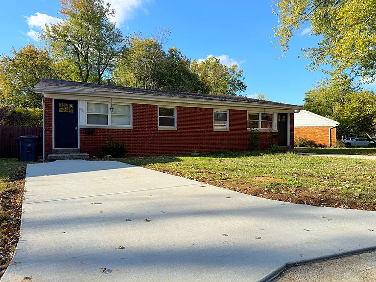 808 Fairlawn Ct #808 — Photo 19