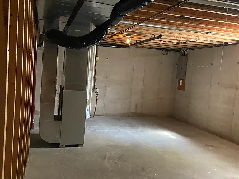 276 Manette St #274 — Photo 15