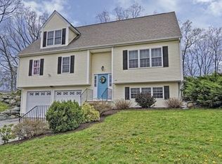 108 W Wrentham Rd, Cumberland, RI 02864