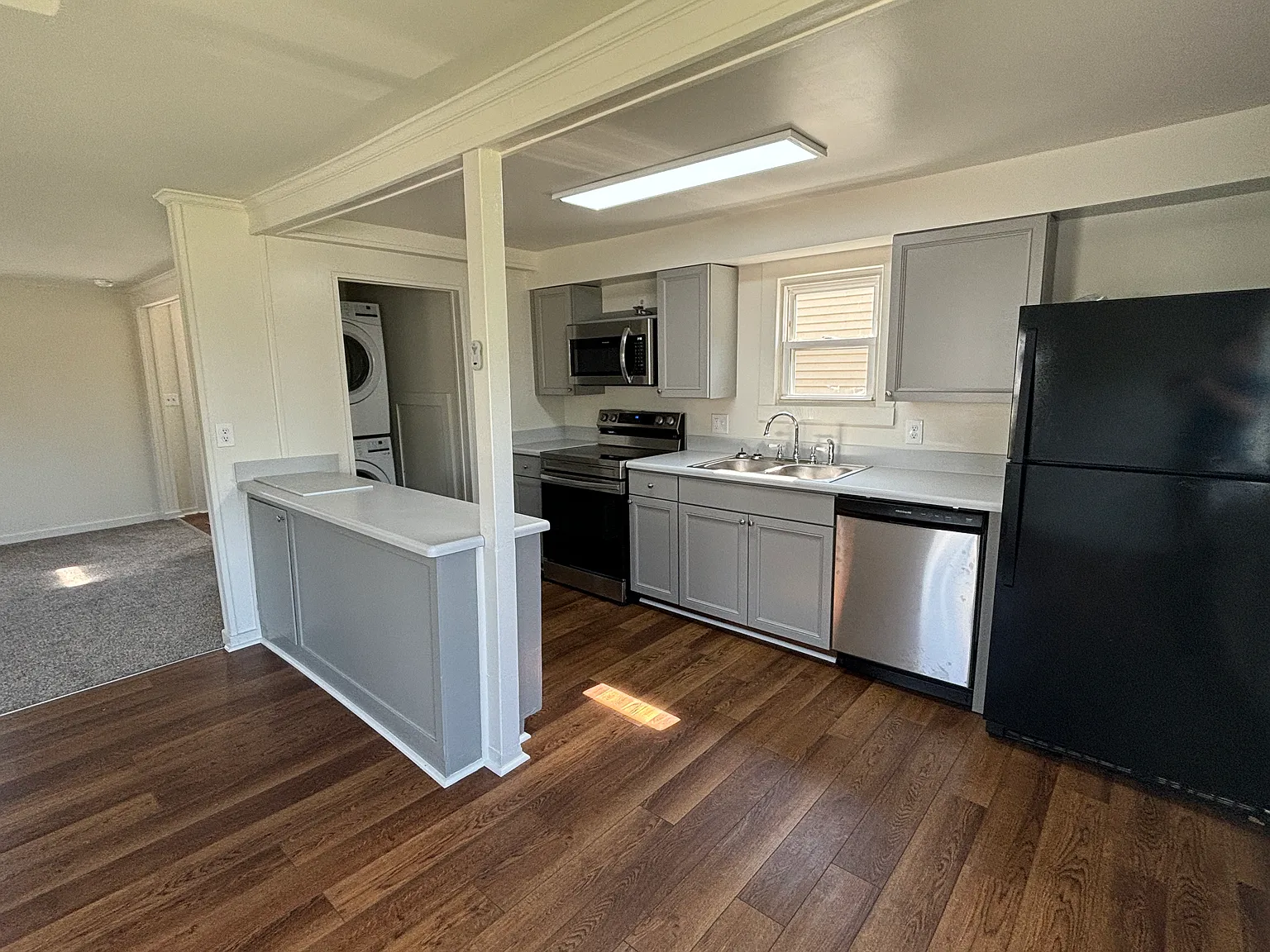 2 bed, 1008 sqft, $1,250 — Photo 3