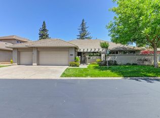9535 Golf Course Ln, Elk Grove, CA 95758