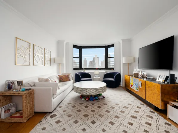 200 East 90th Street 16E image 1 of 20