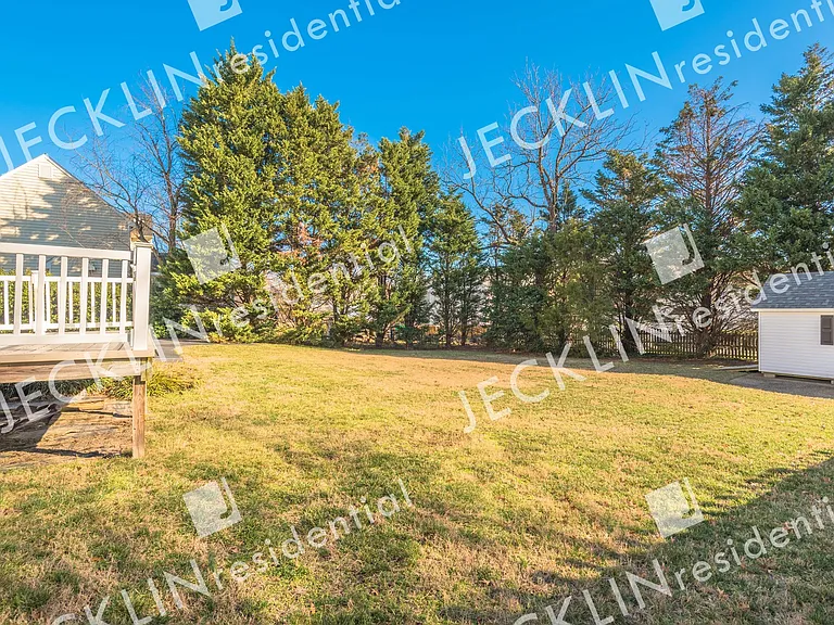 10653 Anna Marie Dr — Photo 44