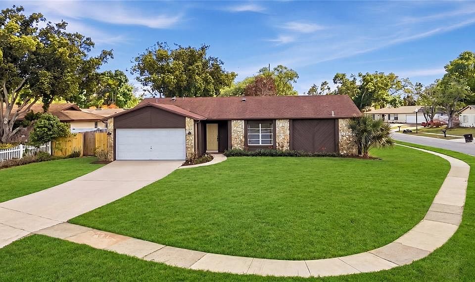 1st image of 8040 Towne Ct
