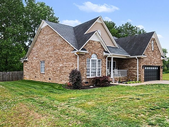 3rd image of 408 Brookside Dr