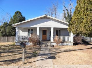 805 N 6th St, Alpine, TX 79830