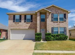 6617 Longleaf Ln, Denton, TX 76210