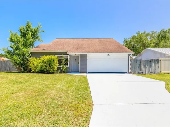 2819 Silver Palm Dr, Edgewater, FL 32141