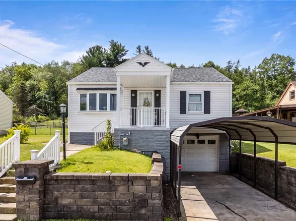 11 Charles St, Burgettstown, PA 15021