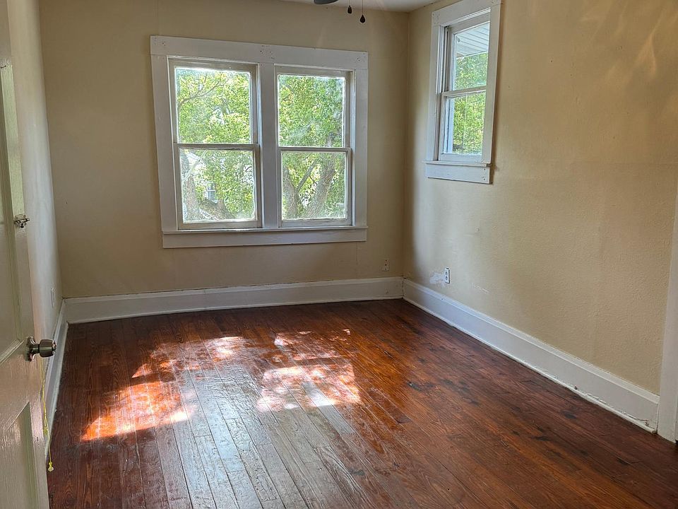 Bedroom #1