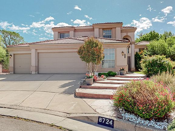 3rd image of 8724 Ashton Pl NE