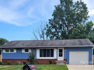 1109 Summer Dr, Gastonia, NC 28052