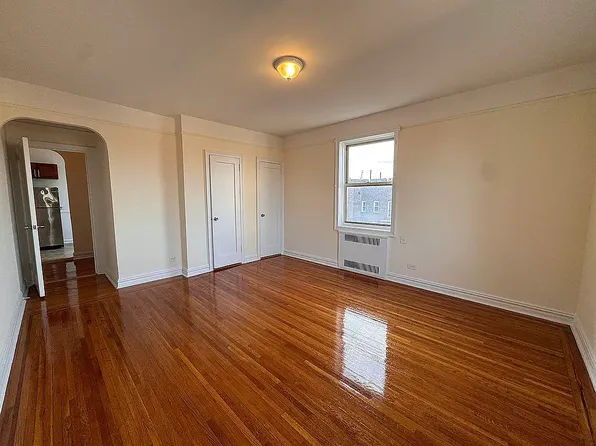 1825 Riverside Drive 3Z image 5 of 6