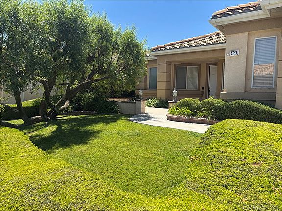 4th image of 4913 Singing Hills Dr