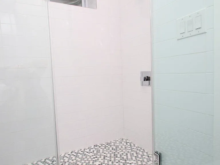 810 N Uber St #2 — Photo 33