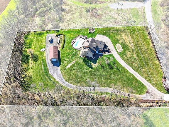 5th image of 258 Evans Rd
