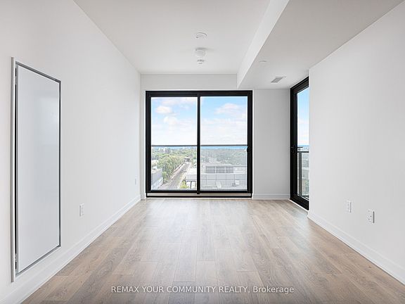 3rd image of 181 Sterling Rd #1002