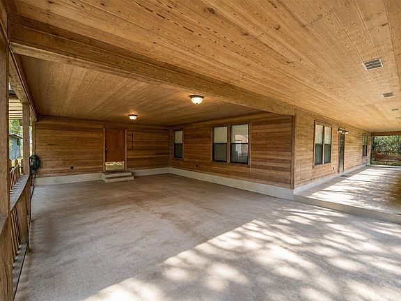 3rd image of 512 County Road 2550