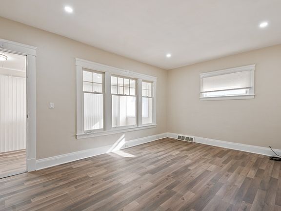 3rd image of 13410 Kelso Ave #B