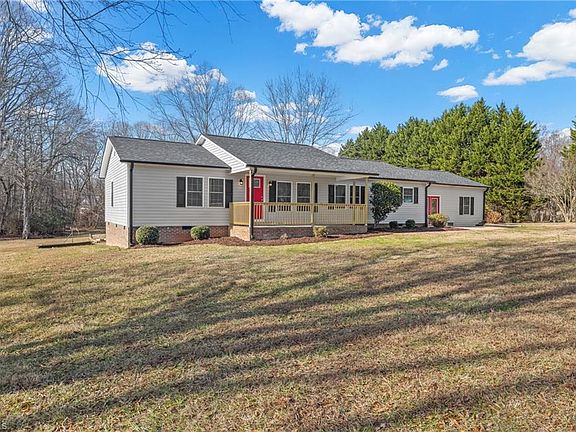 3rd image of 3001 Pilot View Church Rd