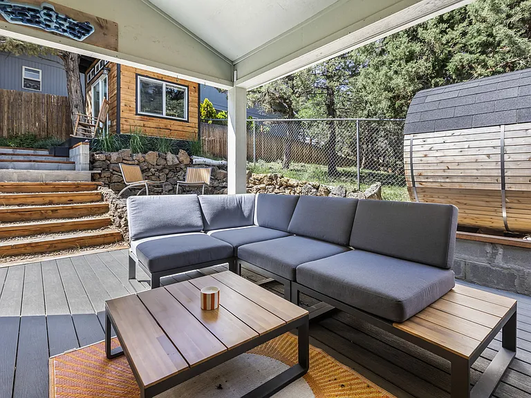 2807 NE Lotno Dr — Photo 15