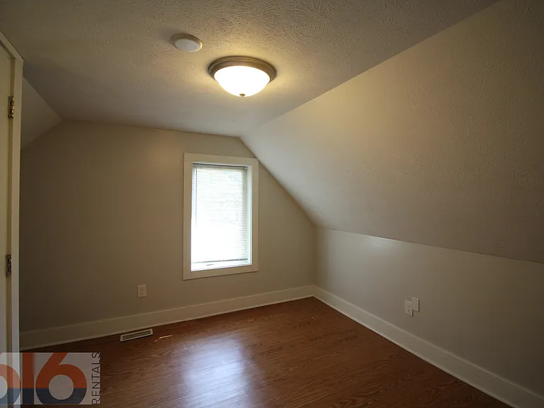 858 Dayton St SW — Photo 17