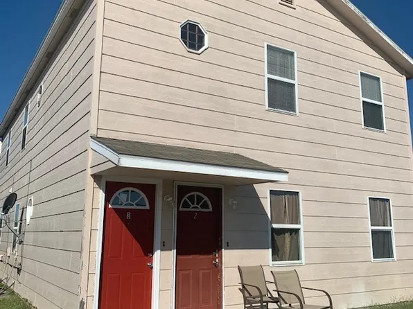 822 Windwood Dr, Junction City, KS