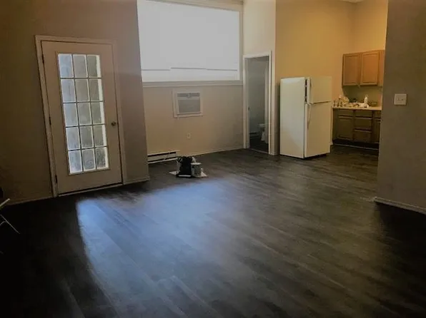 33 N Hanover St #1, Carlisle, PA 17013