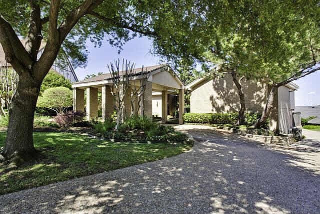 1st image of 605 Guadalajara Cir