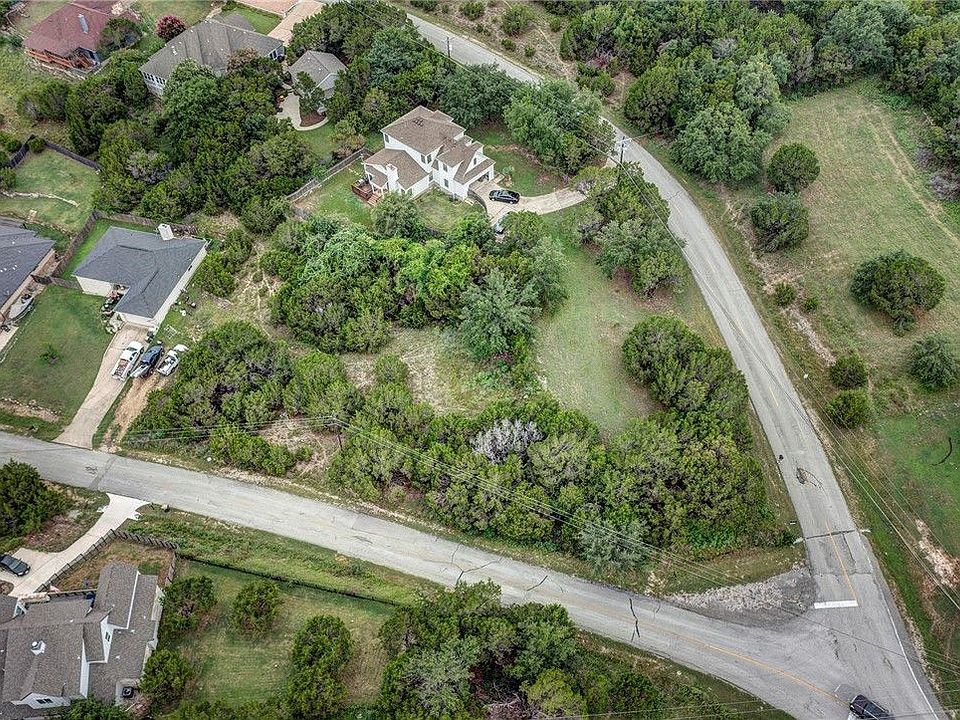 1st image of 22310 Moulin Dr