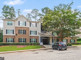 2202 Fairington Village Dr, Lithonia, GA 30038