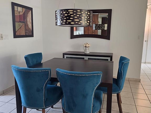 2nd image of 203 Avenue Laguna 431 #2