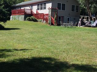 19 N Greenfield Ln, Tunkhannock, PA 18657