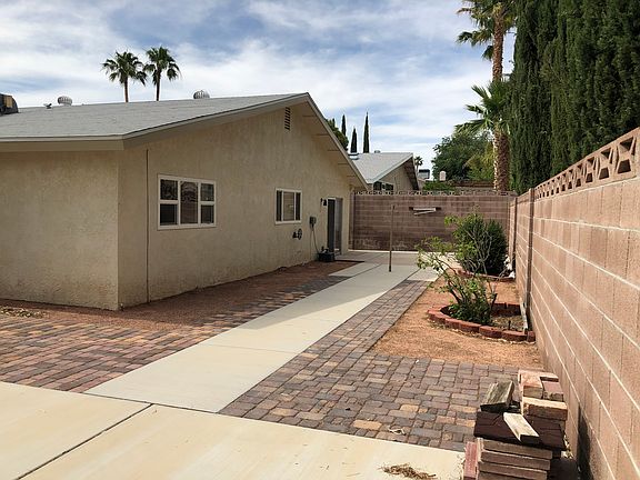 3rd image of 1515 Mancha Dr